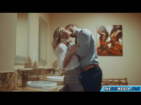 ❤️ Thaum ib tug busty blonde ntxias koj nyob rau hauv ib tug pej xeem chav dej ❤️ Super porn ntawm peb hmn.wassell.ru% ❤